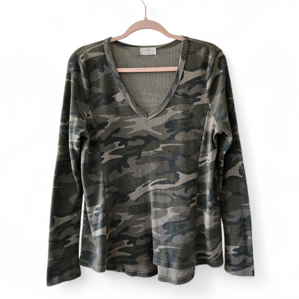 Anthropologie t.la V Neck Camo Waffle Weave Longsleeve Thermal Top Green Medium